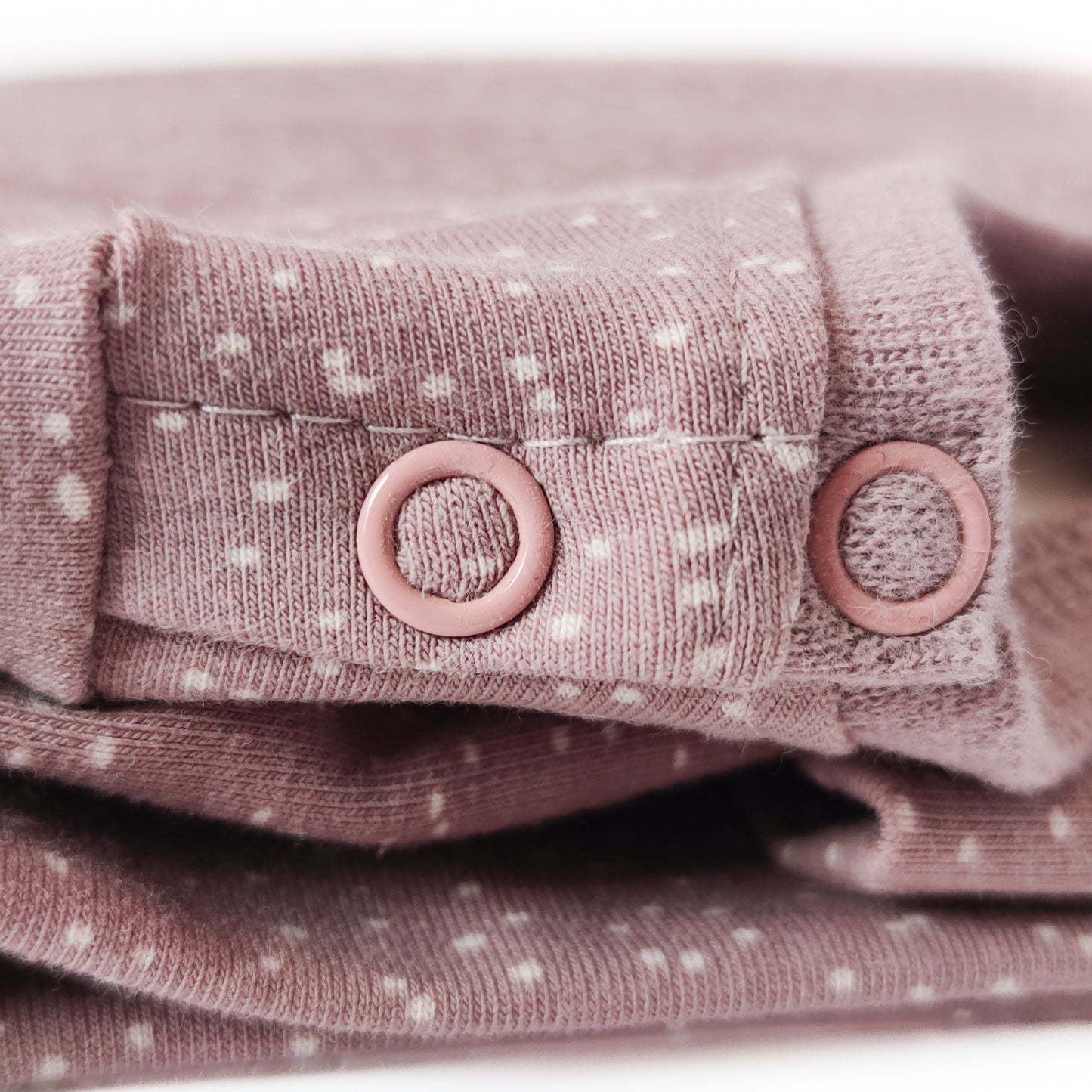 Shirt "Knöpfchen" in Rosentau mit Pünktchen