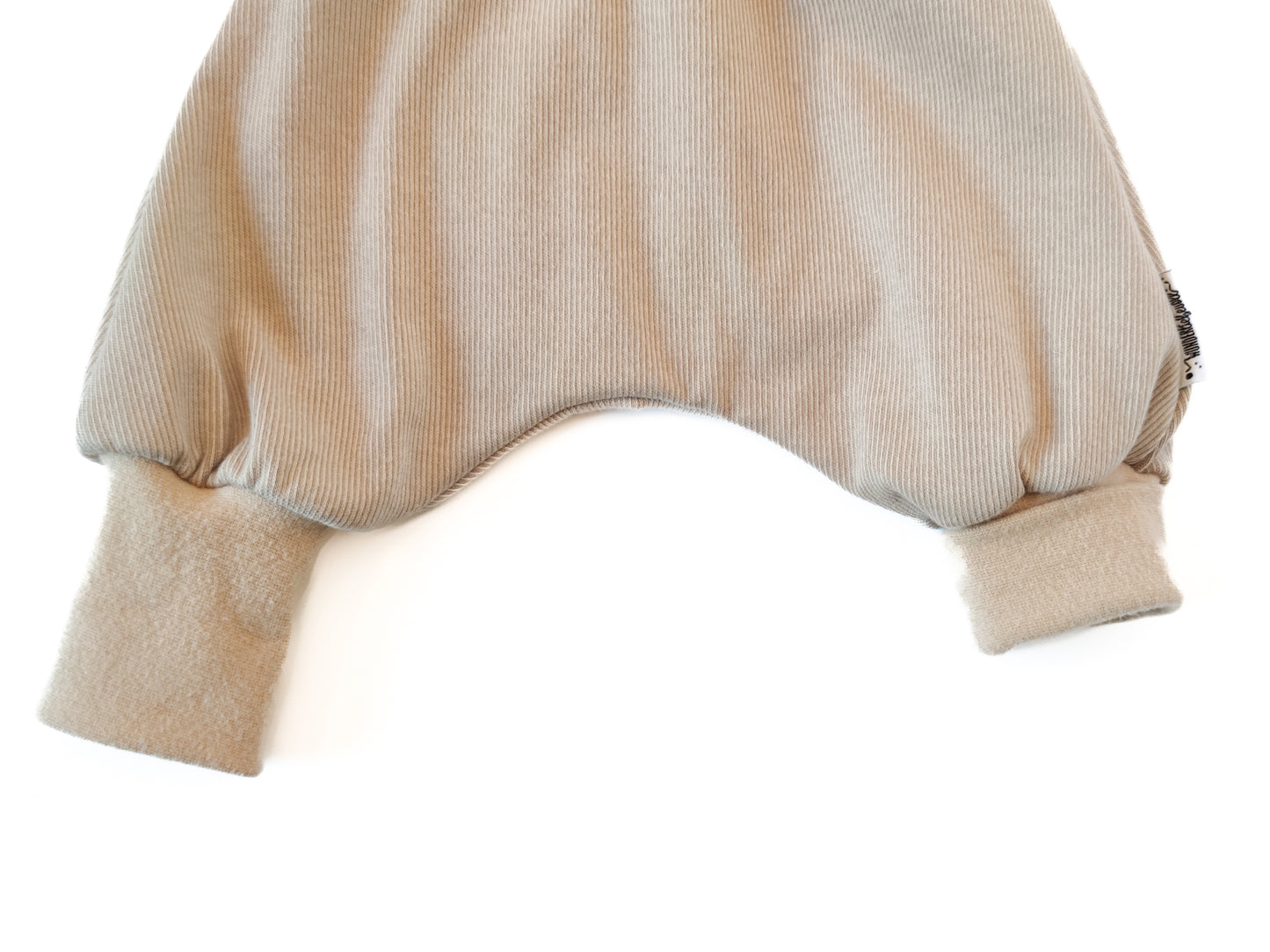 Hose "Wolkentanz" in Sandlicht