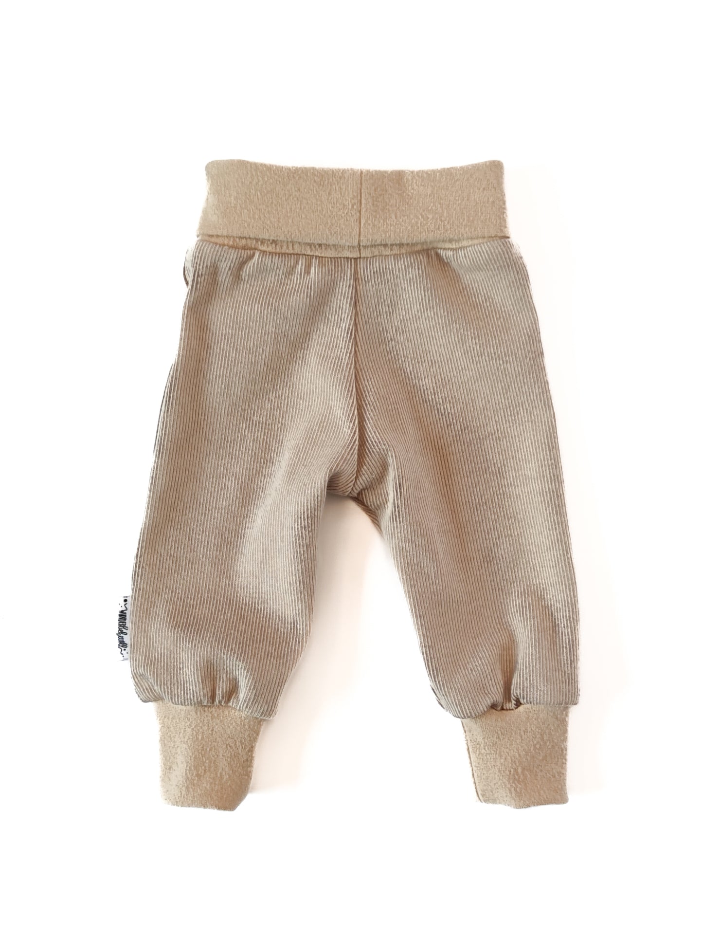 Hose "Sonnenstrahl" in Sandlicht