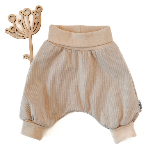 Hose "Wolkentanz" in Sandlicht